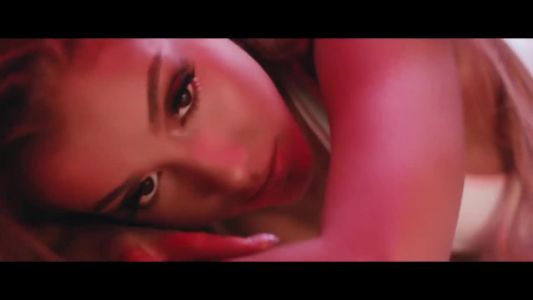 Ariana Grande - Side to Side (with spoken intro)