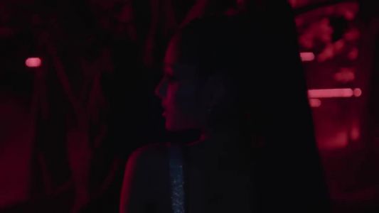 Ariana Grande - the light is coming