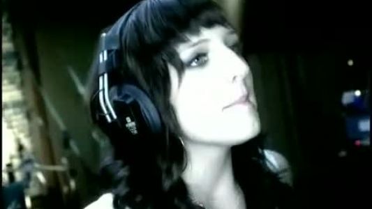 Ashlee Simpson - Pieces of Me
