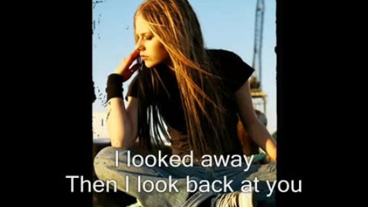 Avril Lavigne - Fall to Pieces
