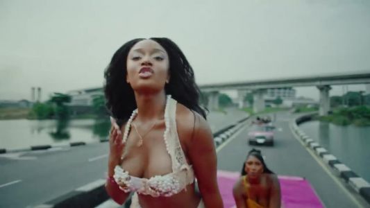 Aya Nakamura - Hypé