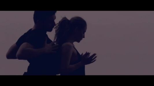 Aynur Aydın - Bi Dakika