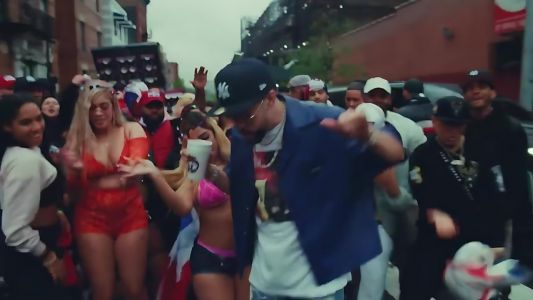 Bad Bunny - Tití me preguntó