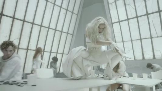 Bebe Rexha - I’m a Mess