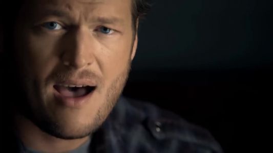 Blake Shelton - Who Are You When I’m Not Looking
