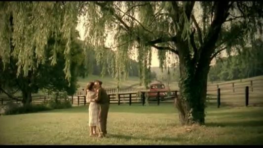 Brad Paisley - Whiskey Lullaby