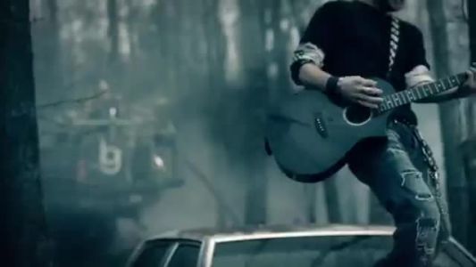 Brantley Gilbert - Kick It in the Sticks