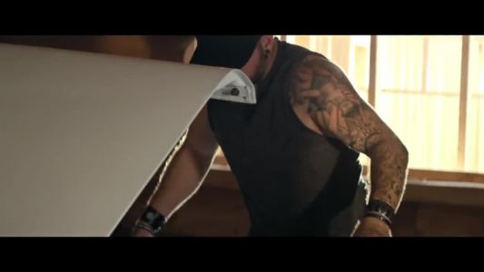Brantley Gilbert - The Weekend