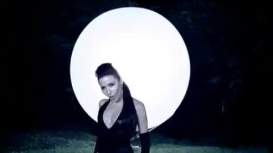 Burcu Güneş - Ay Şahit