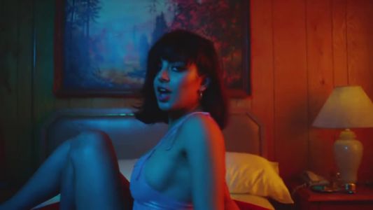 Charli XCX - Moonlight