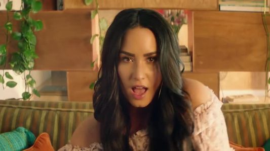 Clean Bandit - Solo (feat. Demi Lovato)