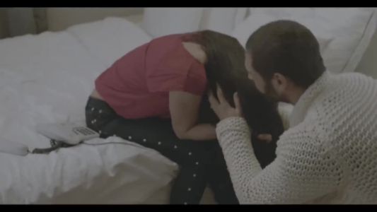 Demet Akalın - Yıkıl Karşımdan (Bayrak Versiyon)