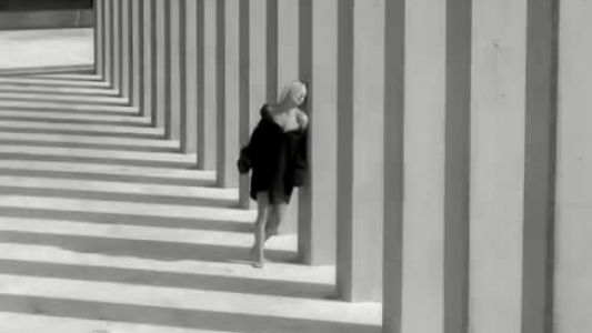 Geri Halliwell - Calling