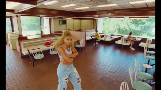 Glass Animals - I Don't Wanna Talk (I Just Wanna Dance)
