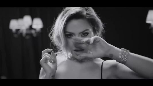 Hadise - Aşk Dediğin