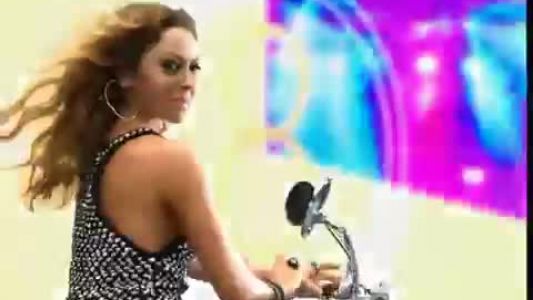 Hadise - Evlenmeliyiz
