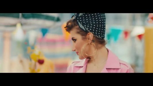 İrem Derici - Acemi Balık