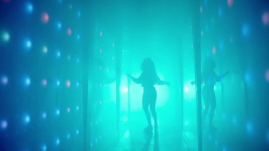 Izzy Bizu - Someone That Loves You