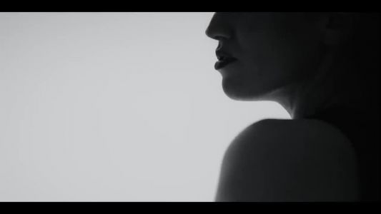 Jess Glynne - Thursday