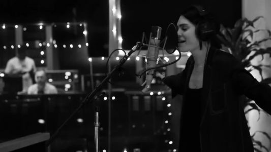 Jessie J - Queen