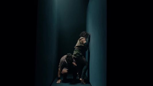 Justin Bieber - All Around Me