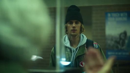 Justin Bieber - Hold On