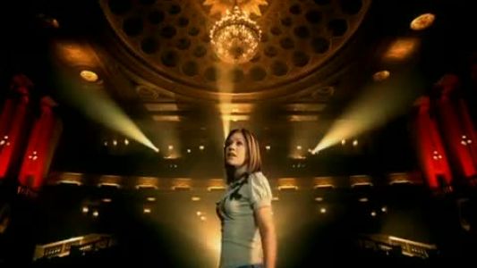 Kelly Clarkson - A Moment Like This