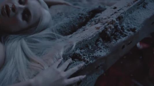 Kim Petras - Broken Glass