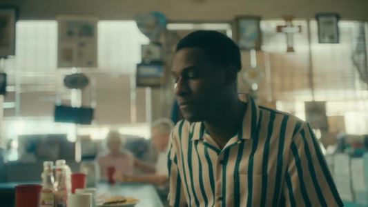 Leon Bridges - Beyond