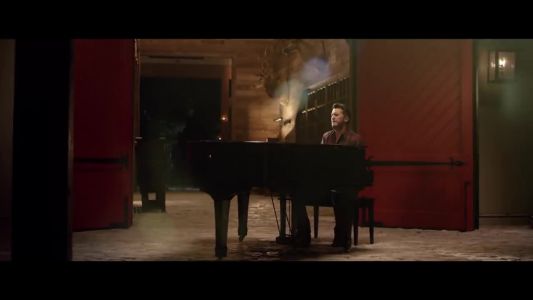 Luke Bryan - Strip It Down
