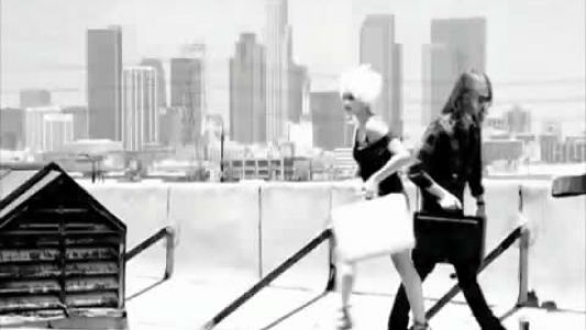 Maroon 5 - Wake Up Call