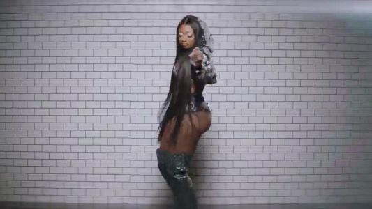Megan thee Stallion - Pop It