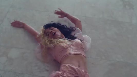 Melanie Martinez - High School Sweethearts