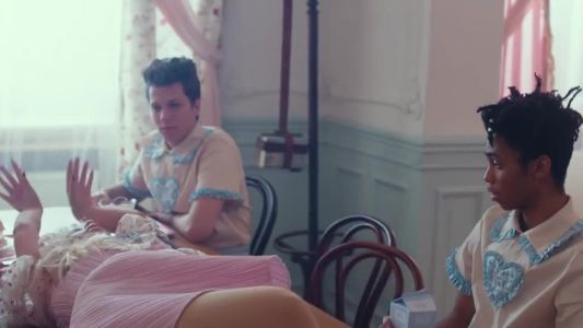 Melanie Martinez - Lunchbox Friends