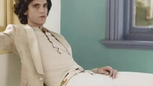 MIKA - Erase