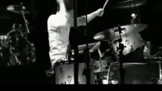 Miley Cyrus - Before the Storm (Live)