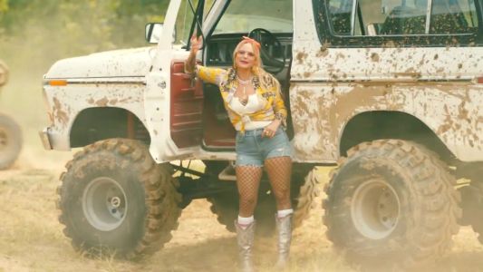 Miranda Lambert - It All Comes Out in the Wash