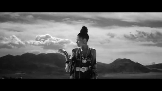 Nicki Minaj - Lookin Ass