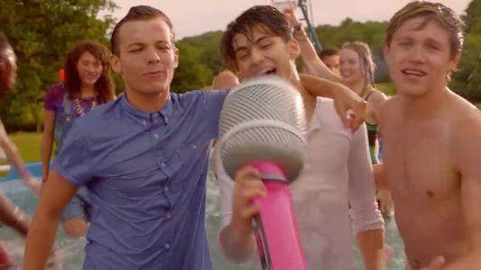 One Direction - Live While We’re Young