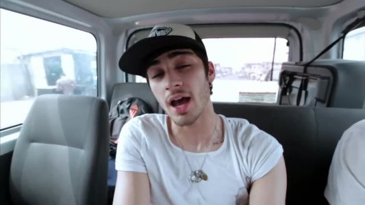 One Direction - One Way or Another (Teenage Kicks)