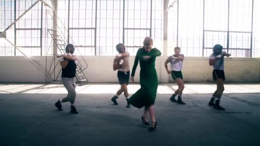 P!nk - Beautiful Trauma
