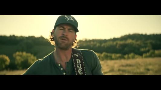 Riley Green - If It Wasn't For Trucks