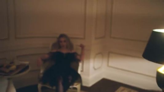 Sabrina Carpenter - Paris