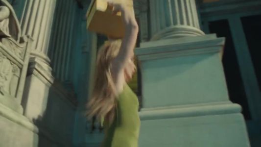 Sabrina Carpenter - Skinny Dipping