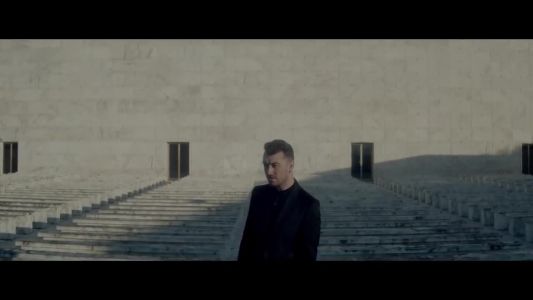 Sam Smith - Writing’s on the Wall
