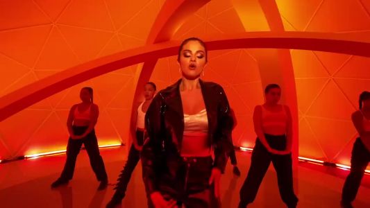 Selena Gomez - Look at Her Now