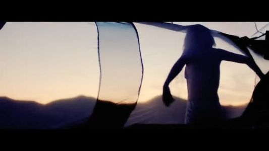 Shakira - Addicted to You