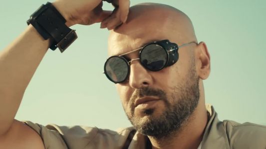 Soner Sarıkabadayı - Gel De Uyu