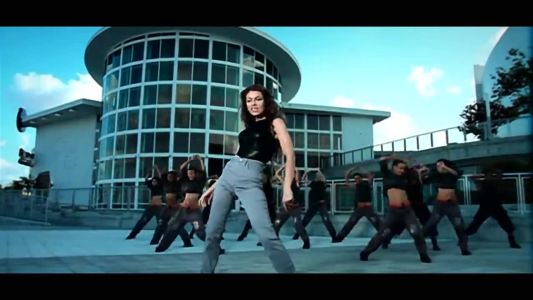 Thalía - Regresa a mí