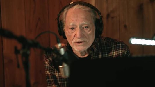 Willie Nelson - Ready to Roar